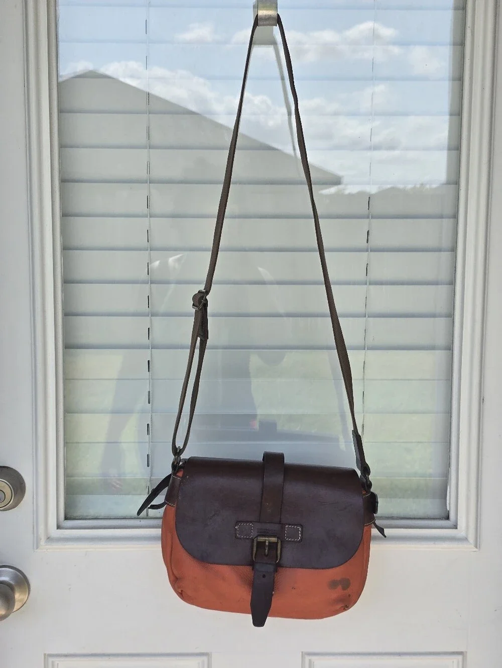 Dooney & Bourke Italy Leather Crossbody Messenger Bag Vintage Old Money Y2k